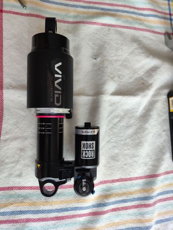 Used RockShox Vivid Air Ultimate 210x55 2026 bike — image 2 of 6