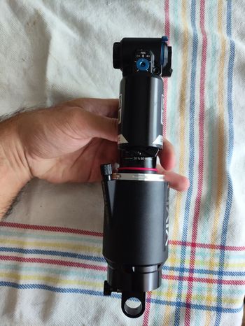 Used RockShox Vivid Air Ultimate 210x55 2026 bike — image 6 of 6