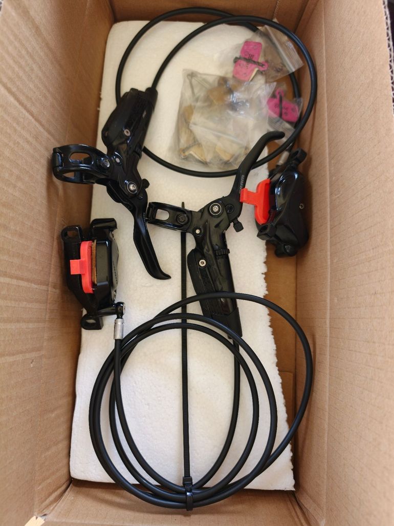 Used Sram code RSC 2024 bike — image 1 of 7