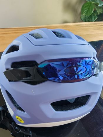 Used Oakley DRT5 2023 bike — image 4 of 8