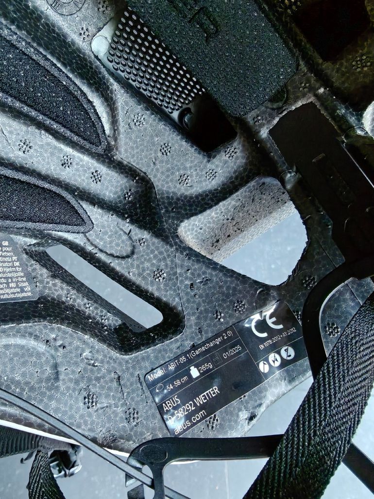 Used ABUS GameChanger 2.0 Helmet 2025 bike — image 5 of 5
