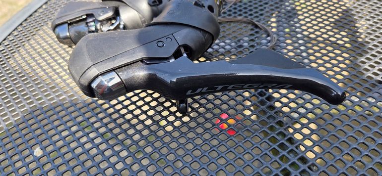 Used Shimano Ultegra 11v Shifters Disc Mechanisch 2024 bike — image 5 of 5