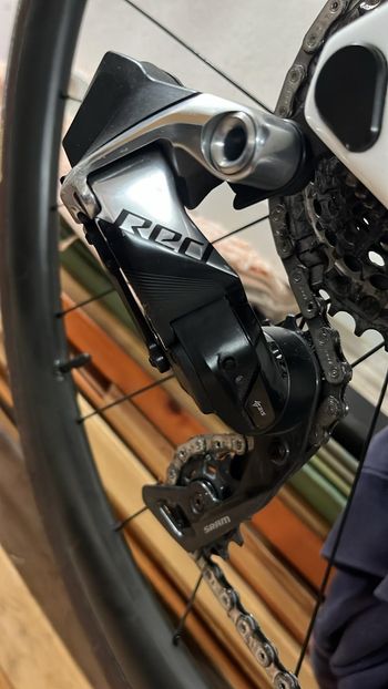 Used Sram RED eTap AXS Groupset bike — image 6 of 11