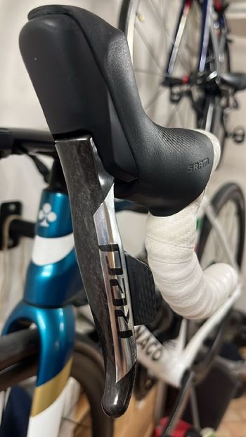 Used Sram RED eTap AXS Groupset bike — image 9 of 11