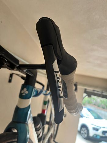 Used Sram RED eTap AXS Groupset bike — image 2 of 4