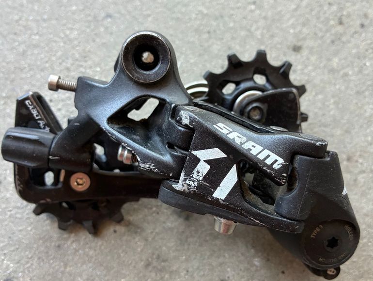 Used Sram Apex bike — image 2 of 5