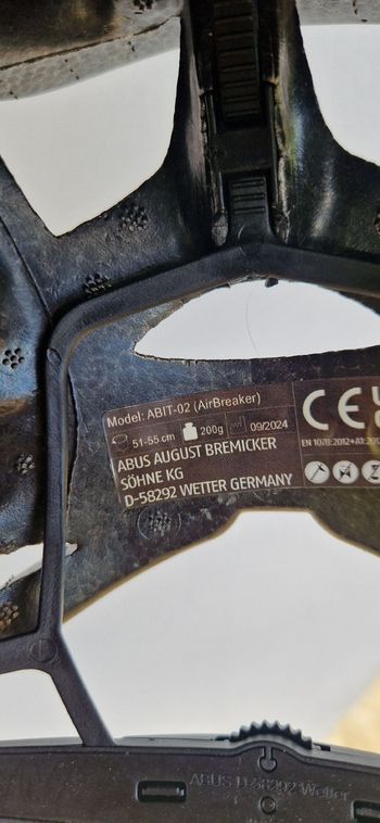 Used ABUS AirBreaker Helmet 2025 bike — image 6 of 7