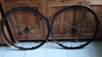 Used Crankbrothers Cobalt 11 Carbon Laufradsatz 29" 2021 bike