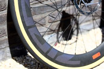 Used Zipp 404 Firecrest Tubeless Disc set 2024 bike — image 2 of 5