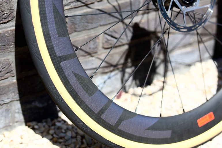 Used Zipp 404 Firecrest Tubeless Disc set 2024 bike — image 2 of 5