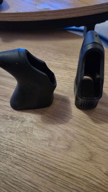 Used Campagnolo Cocottes ERGOPOWER Power Shift 2011 bike — image 3 of 4