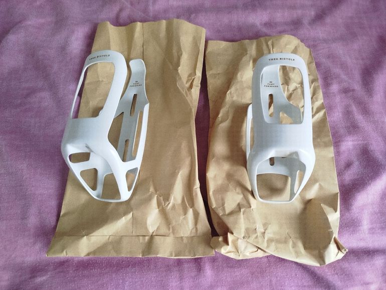 Used Bontrager SLR Bottle Cage 2026 bike — image 1 of 3