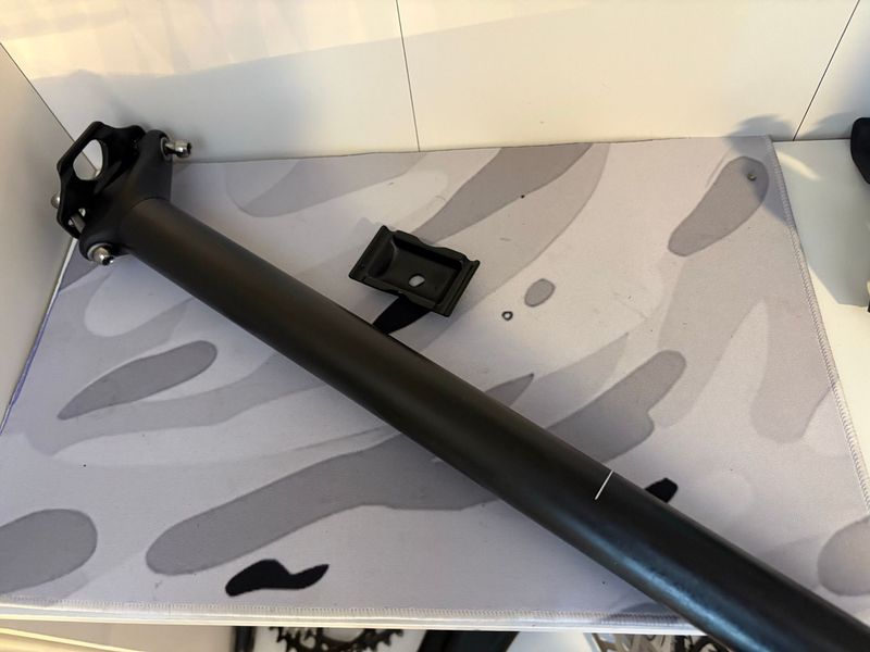 Used Ghost Carbon Seatpost bike — image 2 of 3