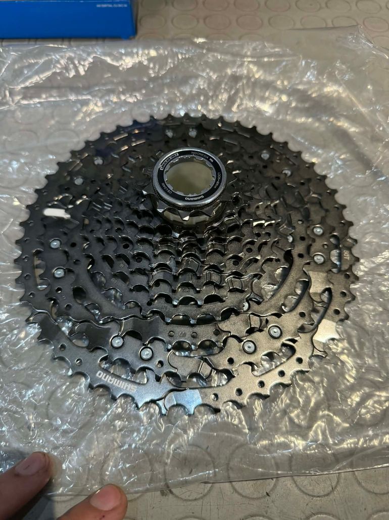 Used Shimano CUES. 11s. CAMBIO + CASSETTA + COMANDO DX. bike — image 3 of 19
