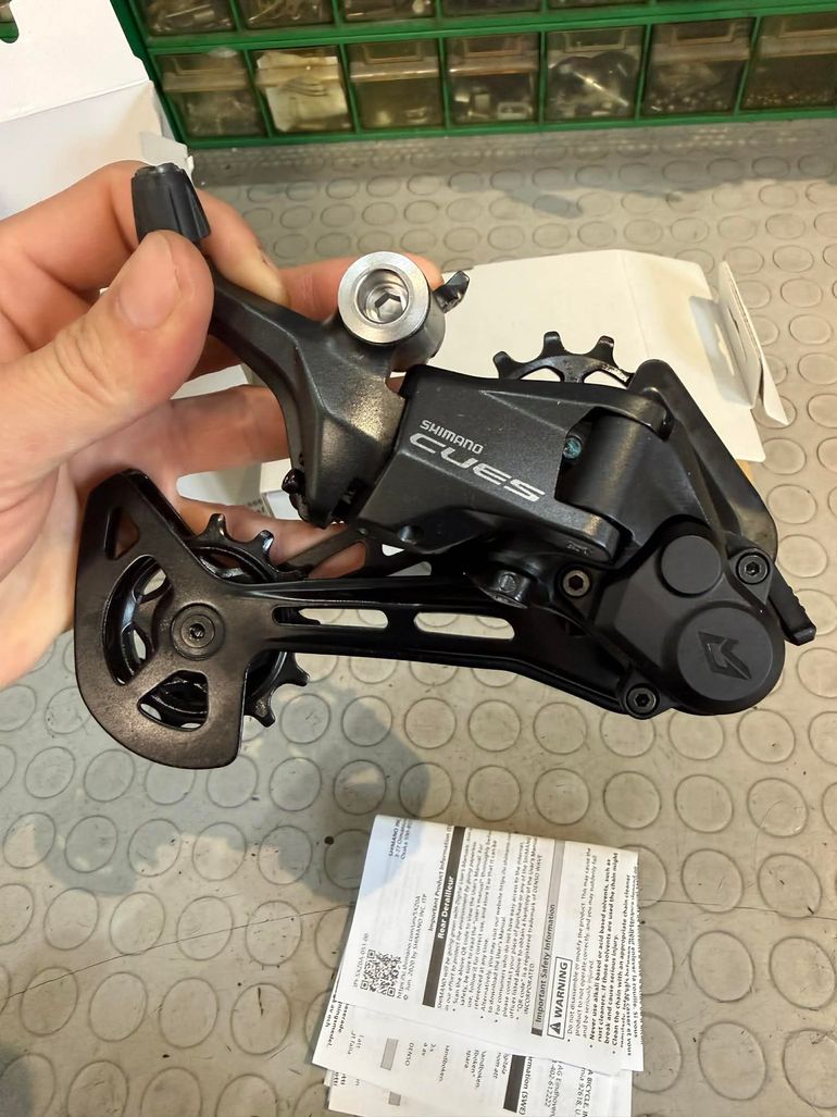 Used Shimano CUES. 11s. CAMBIO + CASSETTA + COMANDO DX. bike — image 8 of 19