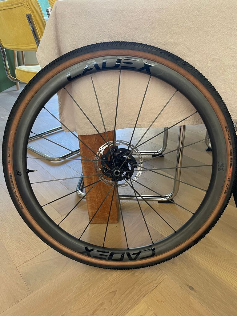 Used Cadex AR 35 Gravel Wheelset 2025 bike — image 3 of 5