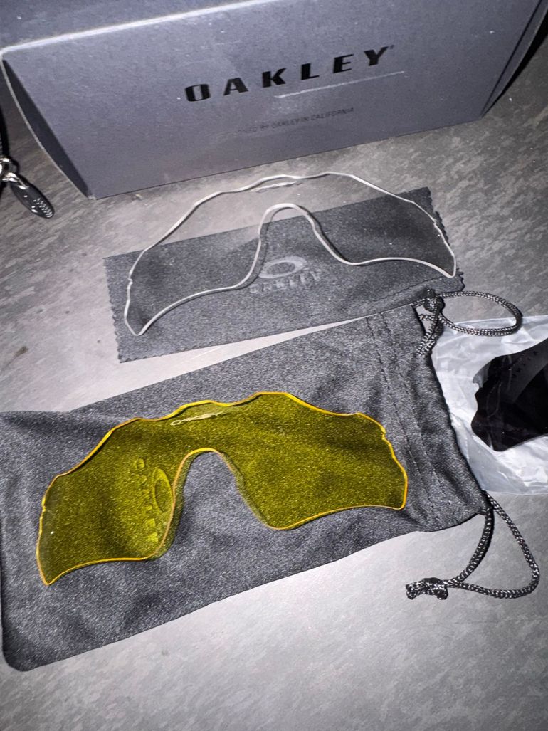 Used Oakley Ev Radar Sunglasses Schwarz durchsichtig Wechselgläser bike — image 8 of 9