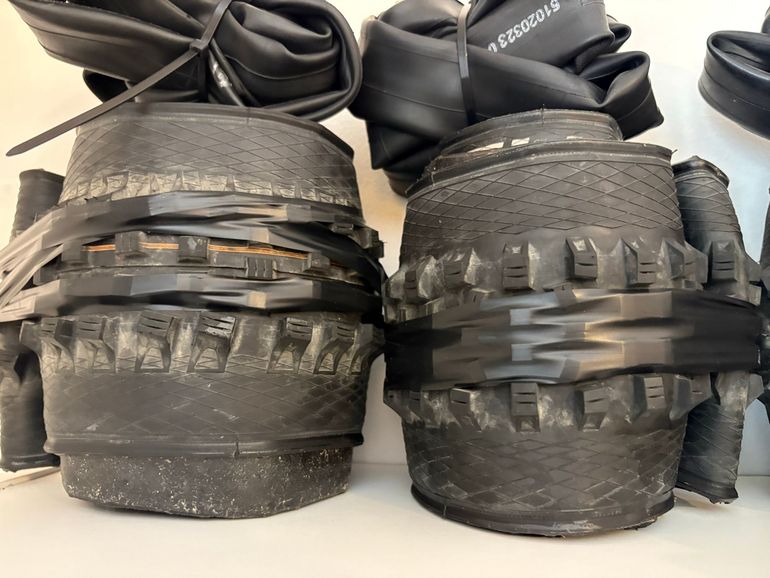 Used Schwalbe Tyres set hans dampf and magic mary bike — image 3 of 5
