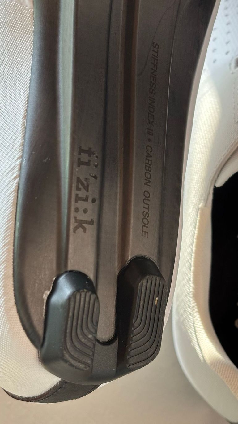Used Fizik Tempo Decos Carbon Wide 42 2026 bike — image 6 of 7