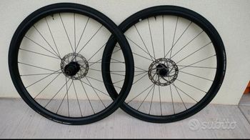 Used Giant Ruote tubeless bici da corsa 28" primo equipaggiamento bike