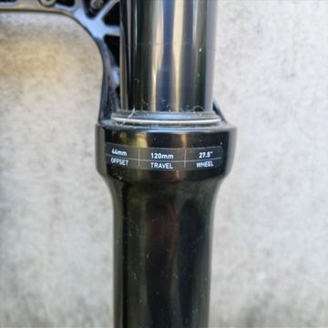 RockShox 35 Fork 2025 bike usato — immagine 4 di 5