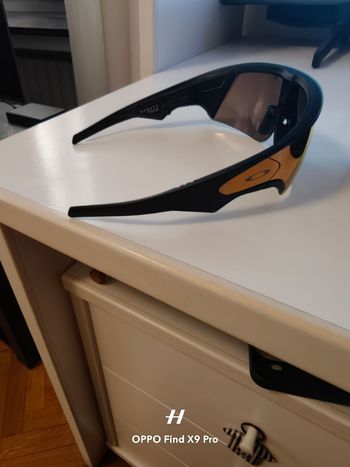 Used Oakley Meta Vanguard Prizm 24K Lenses, Black Frame 2025 bike — image 3 of 7