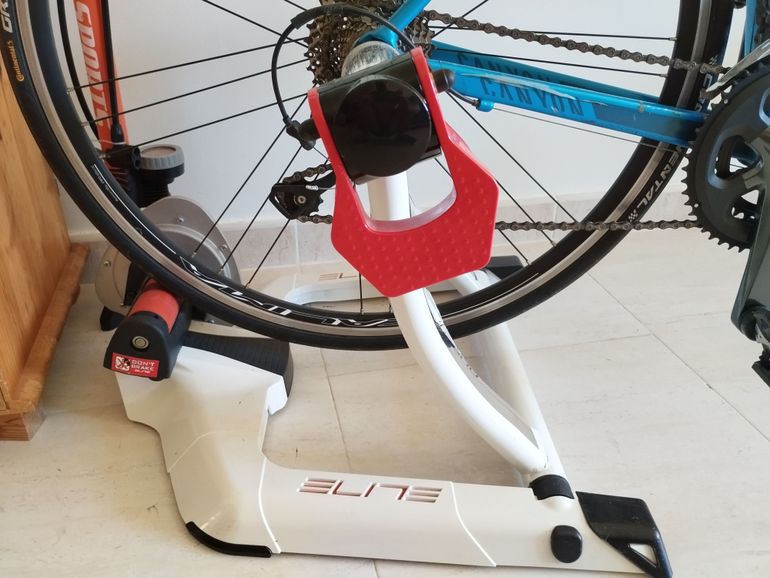 Used Elite Qubo Fluid Trainer bike — image 1 of 5