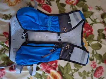 Used Decathlon Trail Running Gilet bike — image 2 of 3
