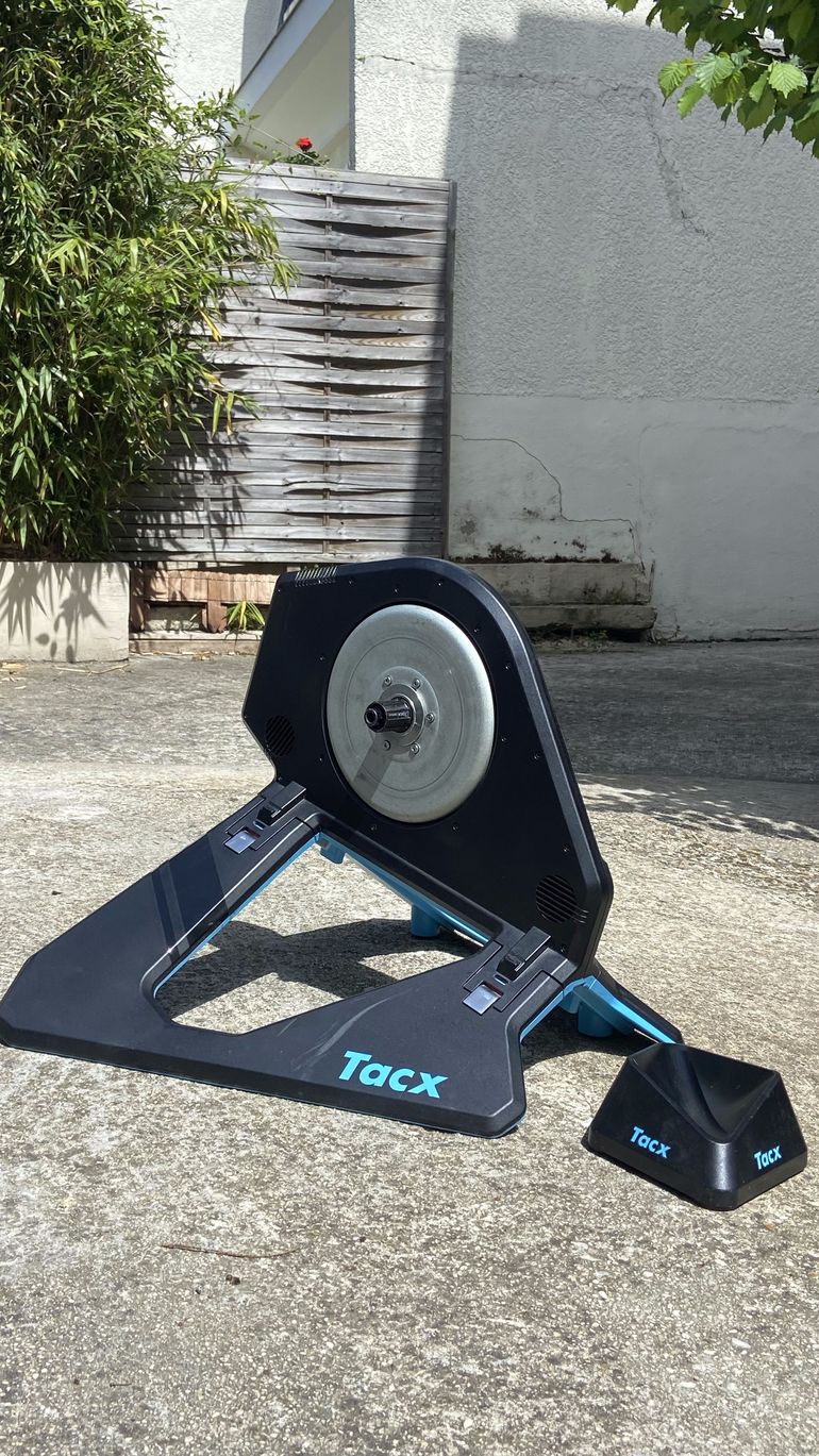 Used Tacx NEO 2T Smart Trainer 2024 bike — image 1 of 4
