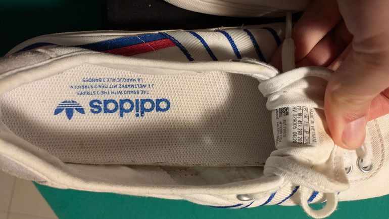 Used Adidas Delpala White/Royal Blue/Scarlet bike — image 4 of 4