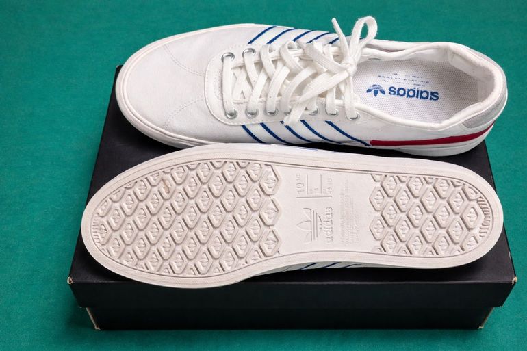 Used Adidas Delpala White/Royal Blue/Scarlet bike — image 3 of 4