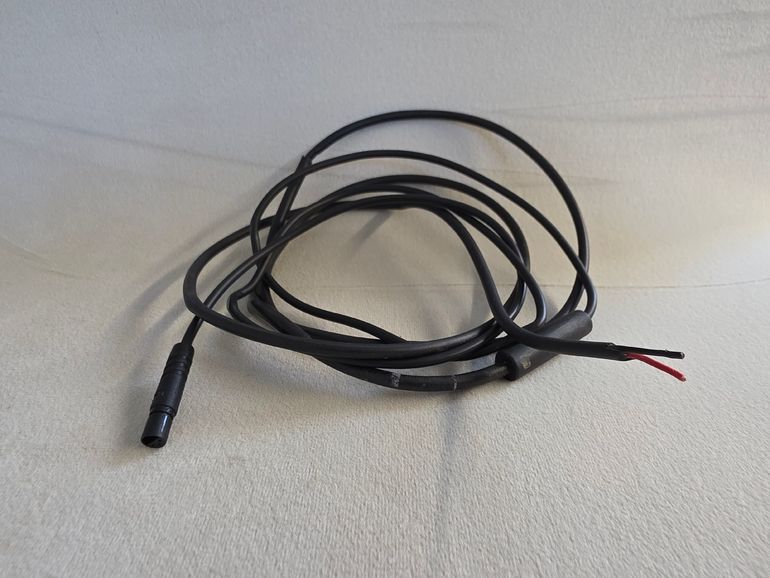 Used Garmin Varia eRTL615 Rearview Radar Tail Light 2025 bike — image 4 of 4