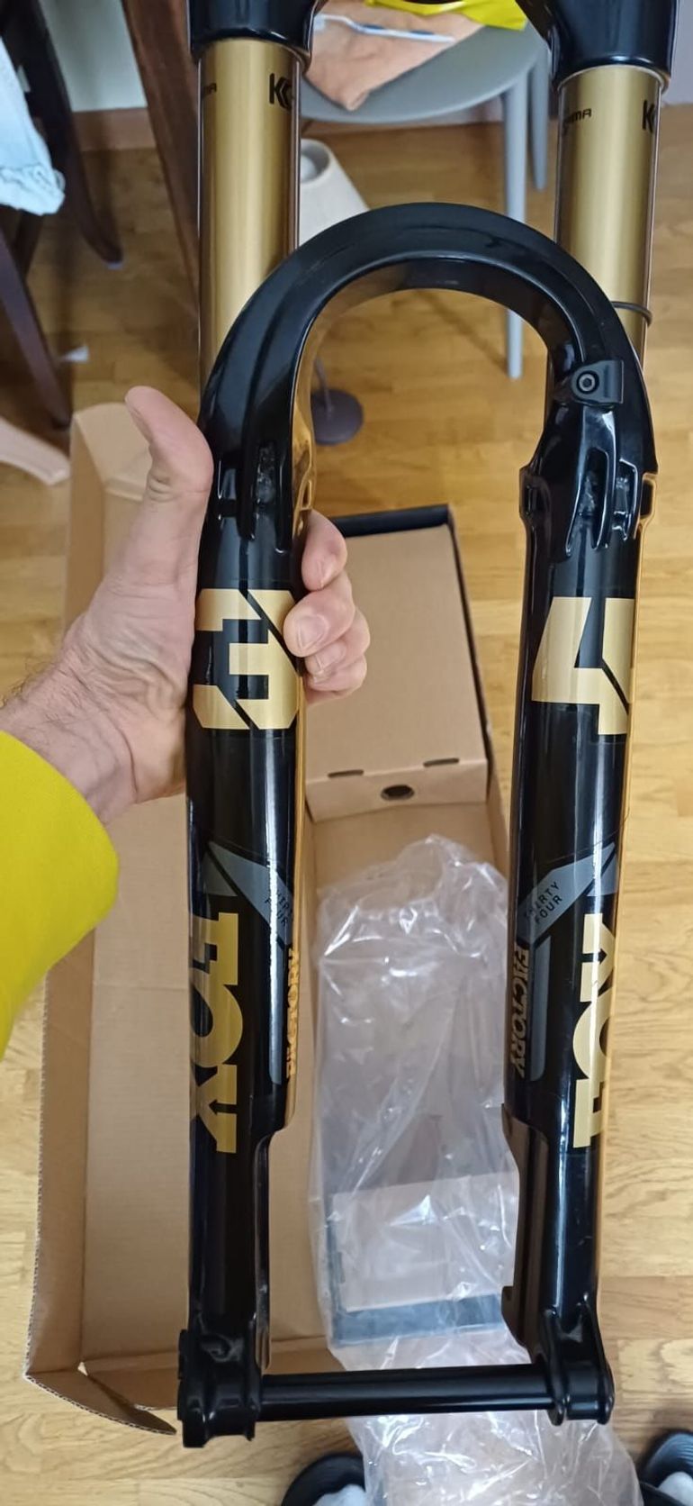 Used Fox Factory Fork 34 kashima 2025 bike — image 4 of 6
