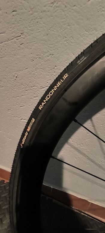 Used Shimano Ultegra C36 Tubeless Wheel 2025 bike — image 4 of 6