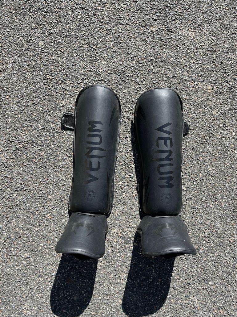 Used outshock Sac de frappe + structure + 2 disques 20kg - Set complet 2022 bike — image 11 of 15