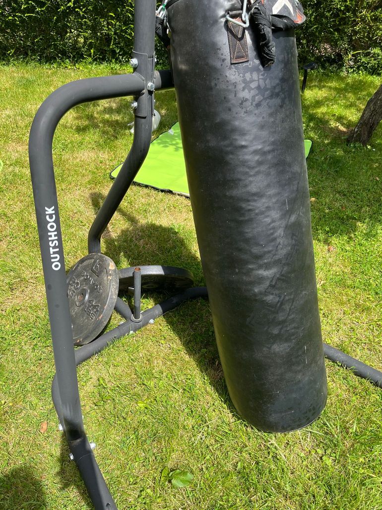 Used outshock Sac de frappe + structure + 2 disques 20kg - Set complet 2022 bike — image 2 of 15