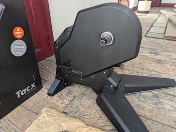 Used Tacx Flux Smart S bike — image 3 of 4