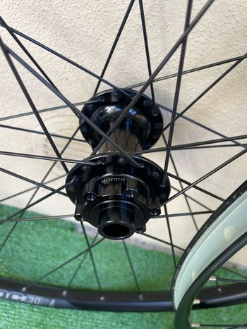 Used Sunringle Duroc 30 SRC 2025 bike — image 8 of 9