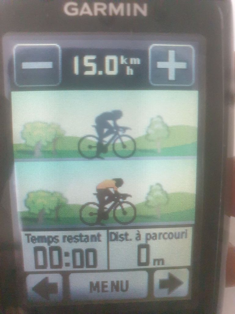 Used Garmin Edge 800 avec câble USB et support bike — image 7 of 8