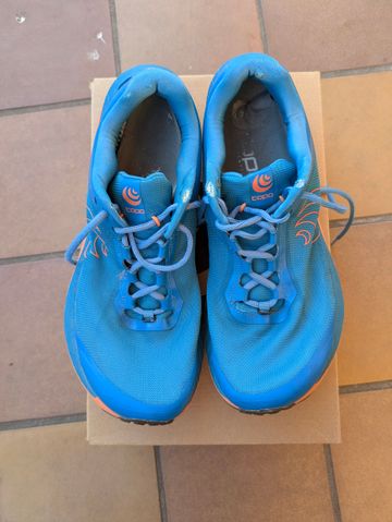 Topo Athletic MTN Racer 3 Running Shoes de segunda mano