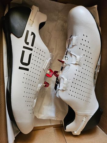 Used Sidi Shot 3 2025 bike — image 3 of 5