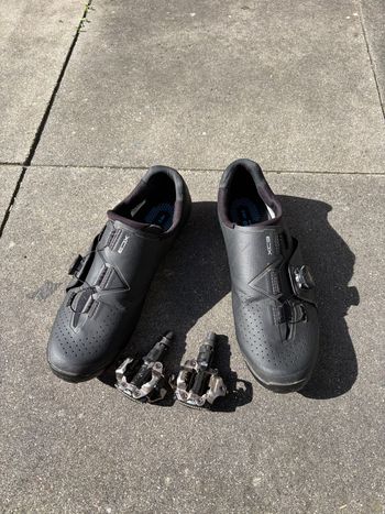 Used Shimano RC300 Road Cycling Shoes bike