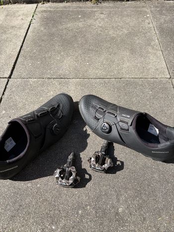 Used Shimano RC300 Road Cycling Shoes bike — image 3 of 6