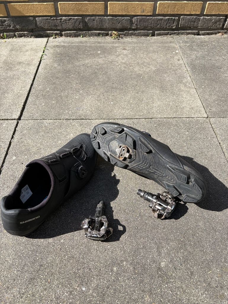 Used Shimano RC300 Road Cycling Shoes bike — image 4 of 6