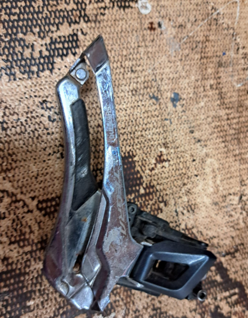 Used Shimano Ultegra FD-R8000 Drivetrain & Pedals