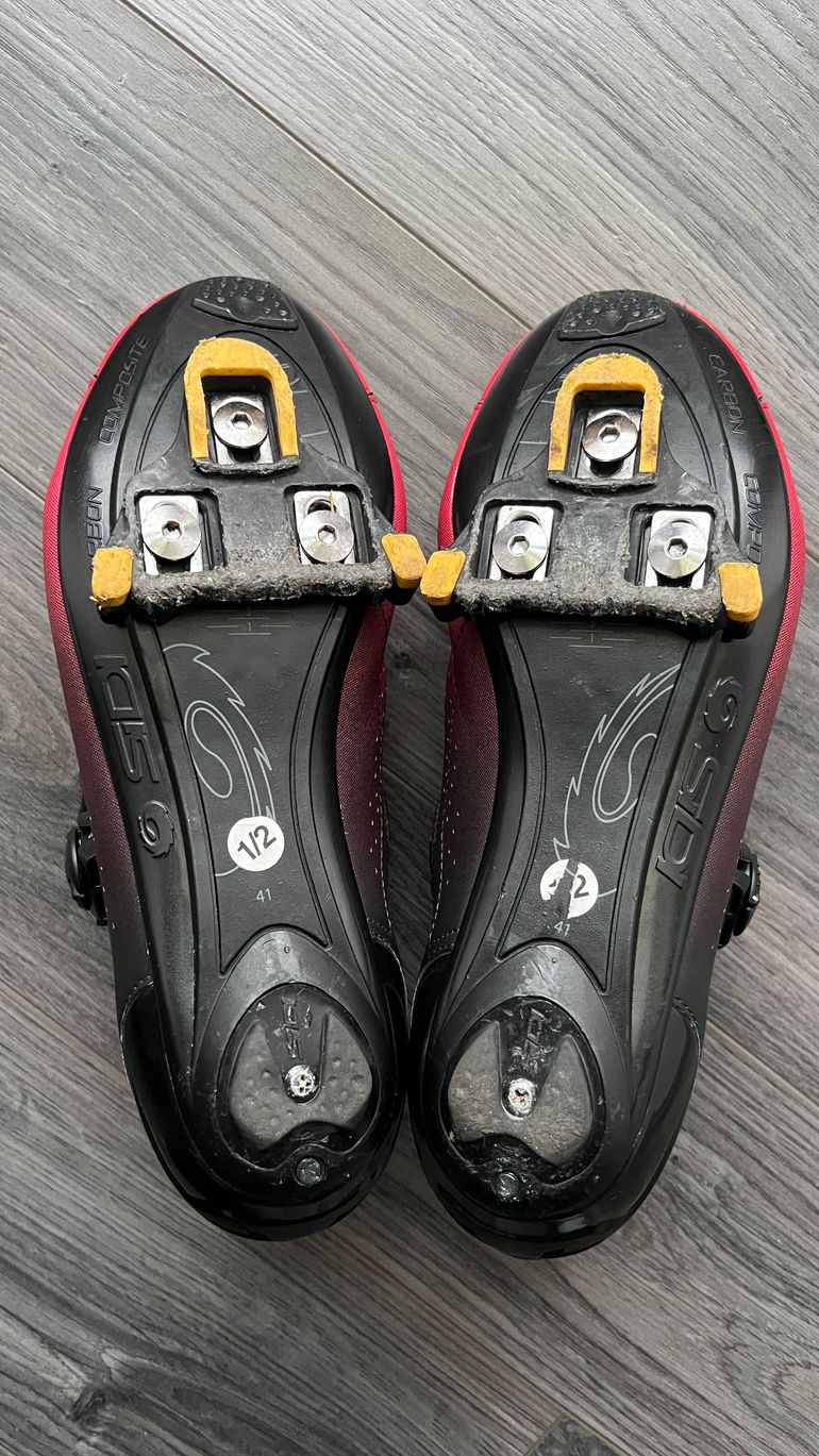 Used Sidi Genius 10 Road (Rosso/Nero) 41.5 bike — image 4 of 5