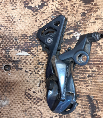 Shimano Ultegra RD-R8000 Rear Derailleur Drivetrain & Pedals usato