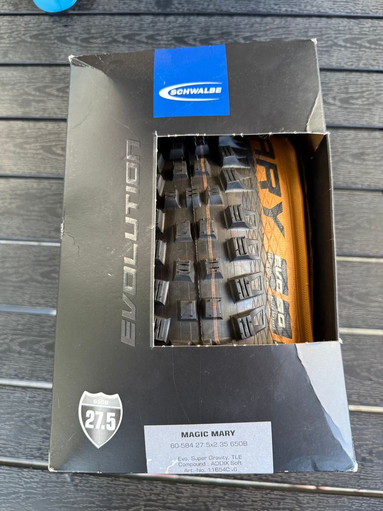 Used Schwalbe Magic Mary Evo Super Gravity TLE Addix Soft 27,5x2.35 bike — image 1 of 3
