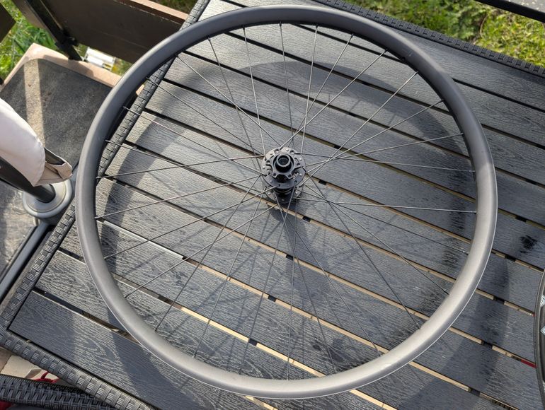 Used Specialized Hookless Alloy Mullet Wheelset bike — image 6 of 15
