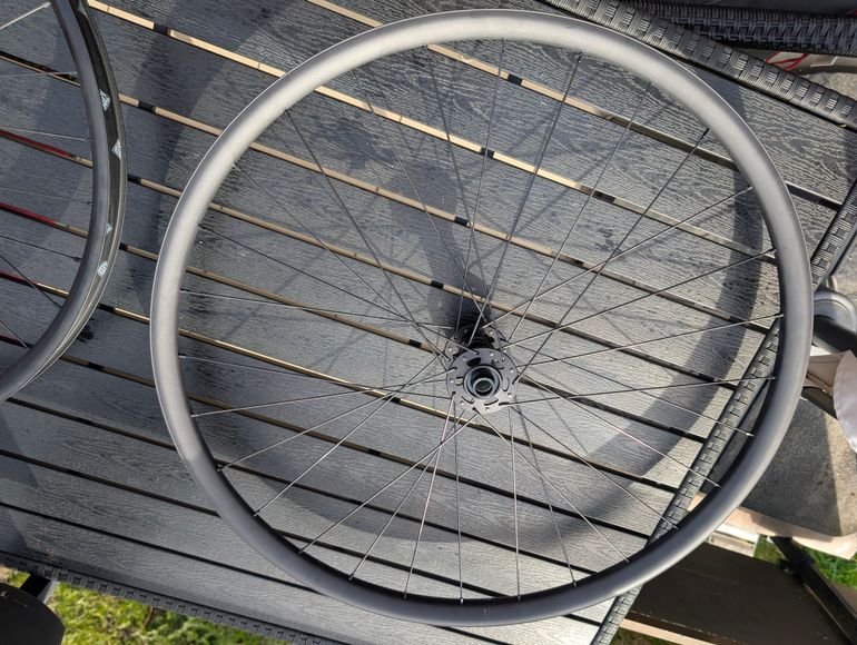 Used Specialized Hookless Alloy Mullet Wheelset bike — image 3 of 15